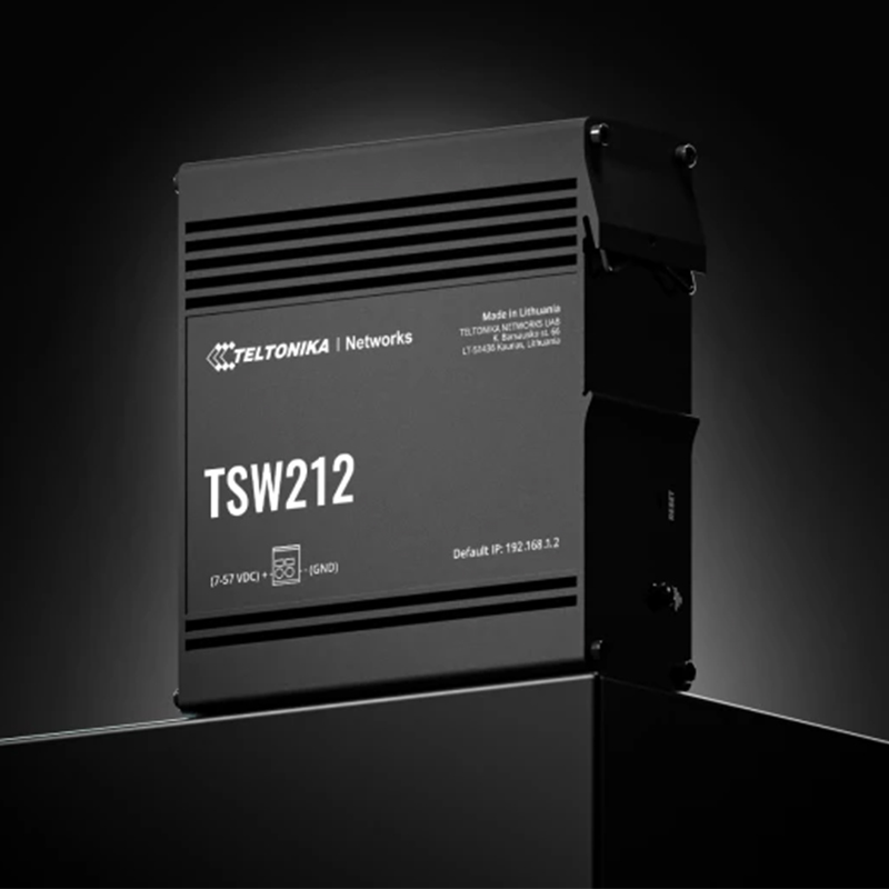 Dispositivo de red Teltonika TSW212 en negro.